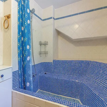 Holiday 16 Tatil Evi Nerja